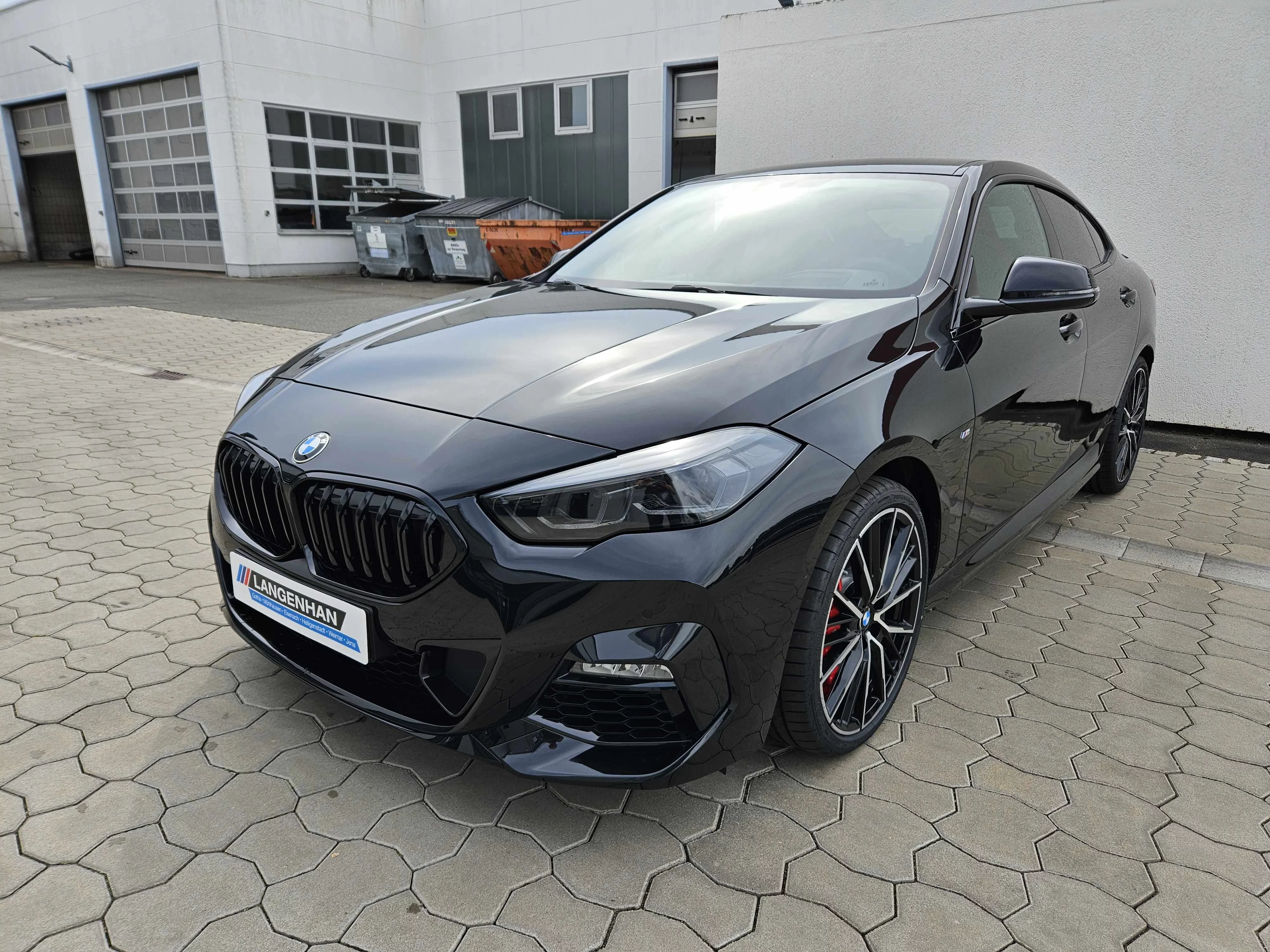 BMW 220i xDriveEditionColorVision LRH SHZ AHK ADAP LED HUD