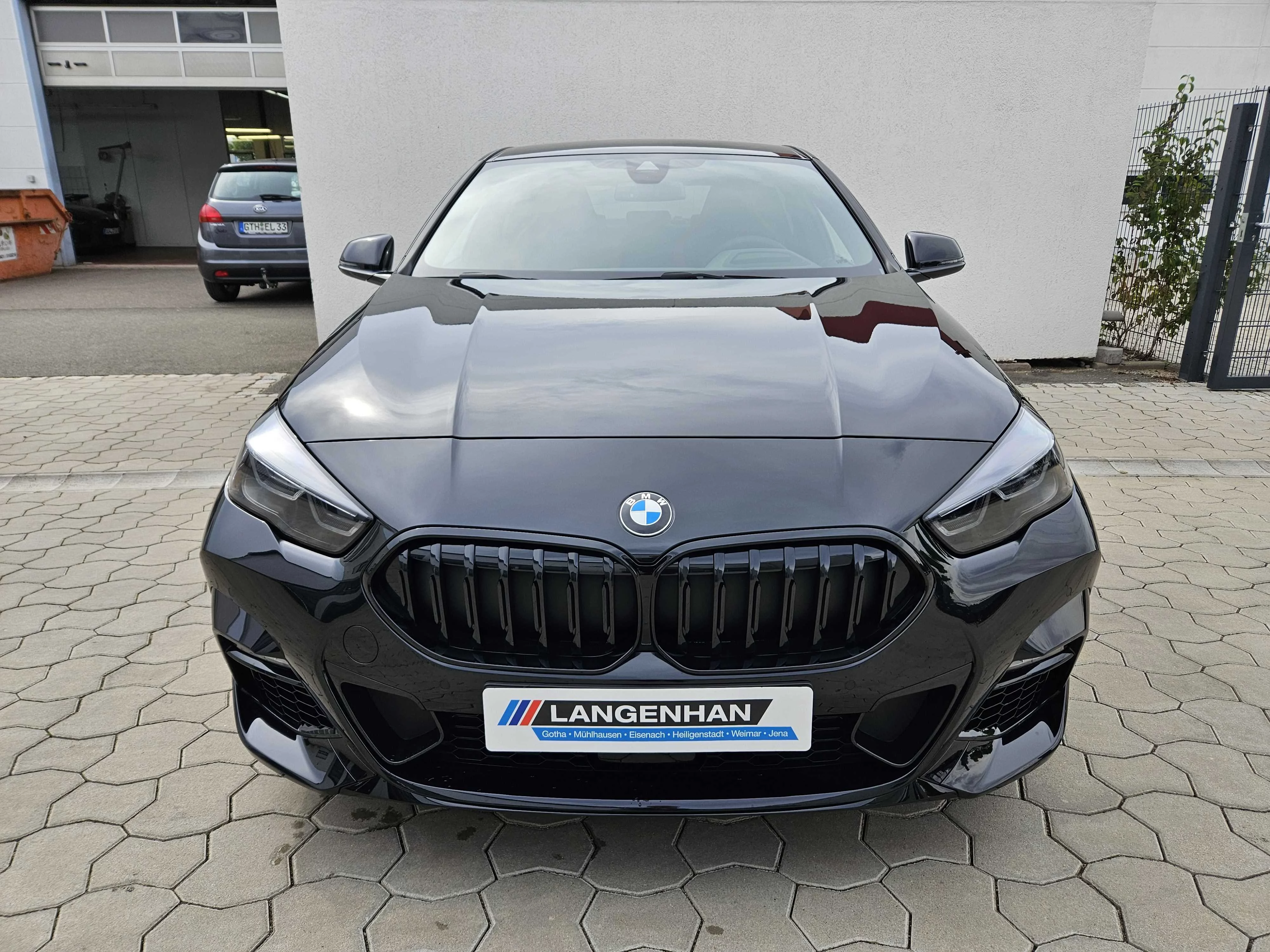 BMW 220i xDriveEditionColorVision LRH SHZ AHK ADAP LED HUD