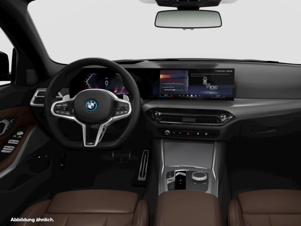 BMW 330e xDrive Limousine