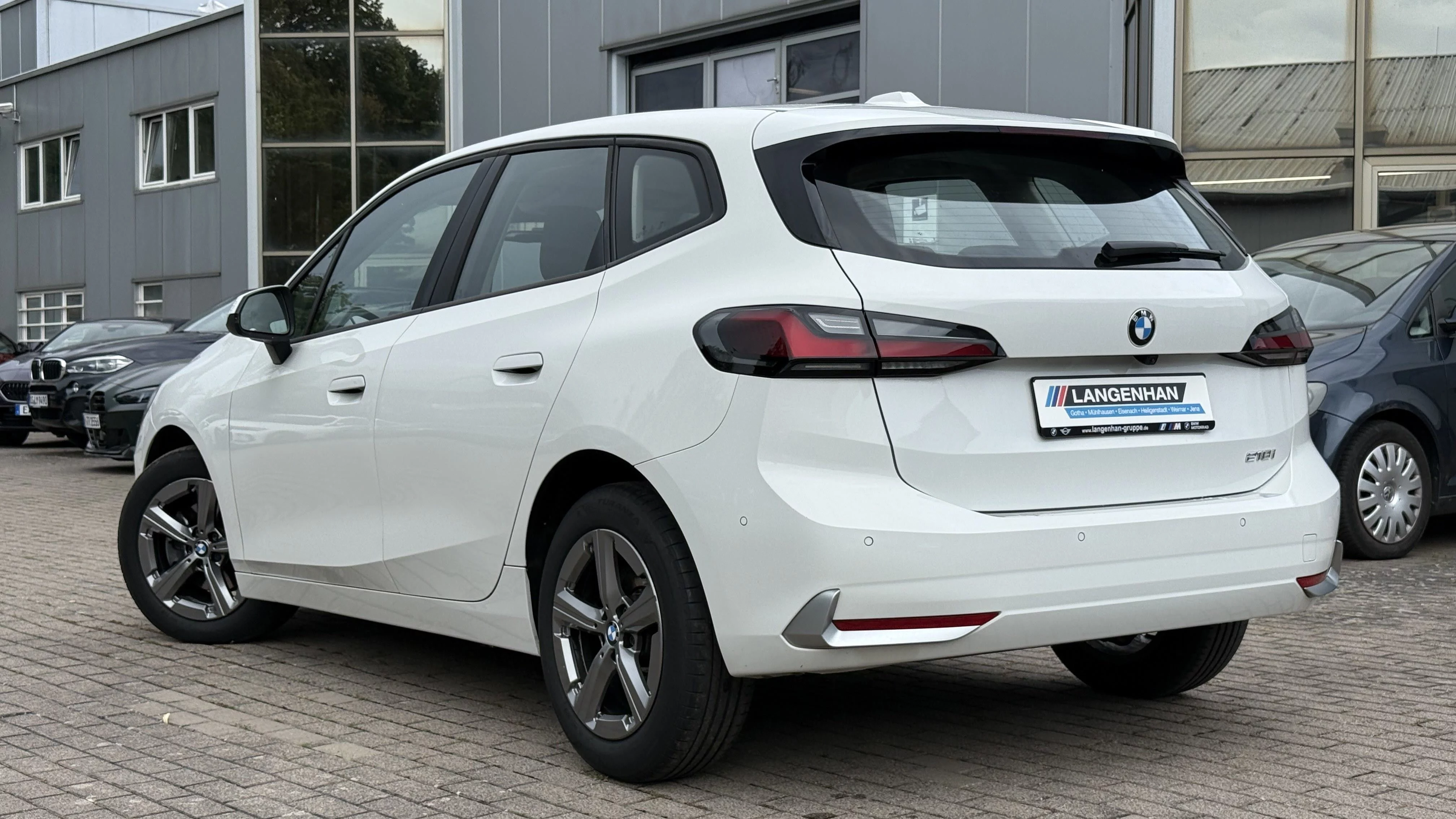 BMW 218i Active TourerLED LC Plus Kamera SHZ PDC