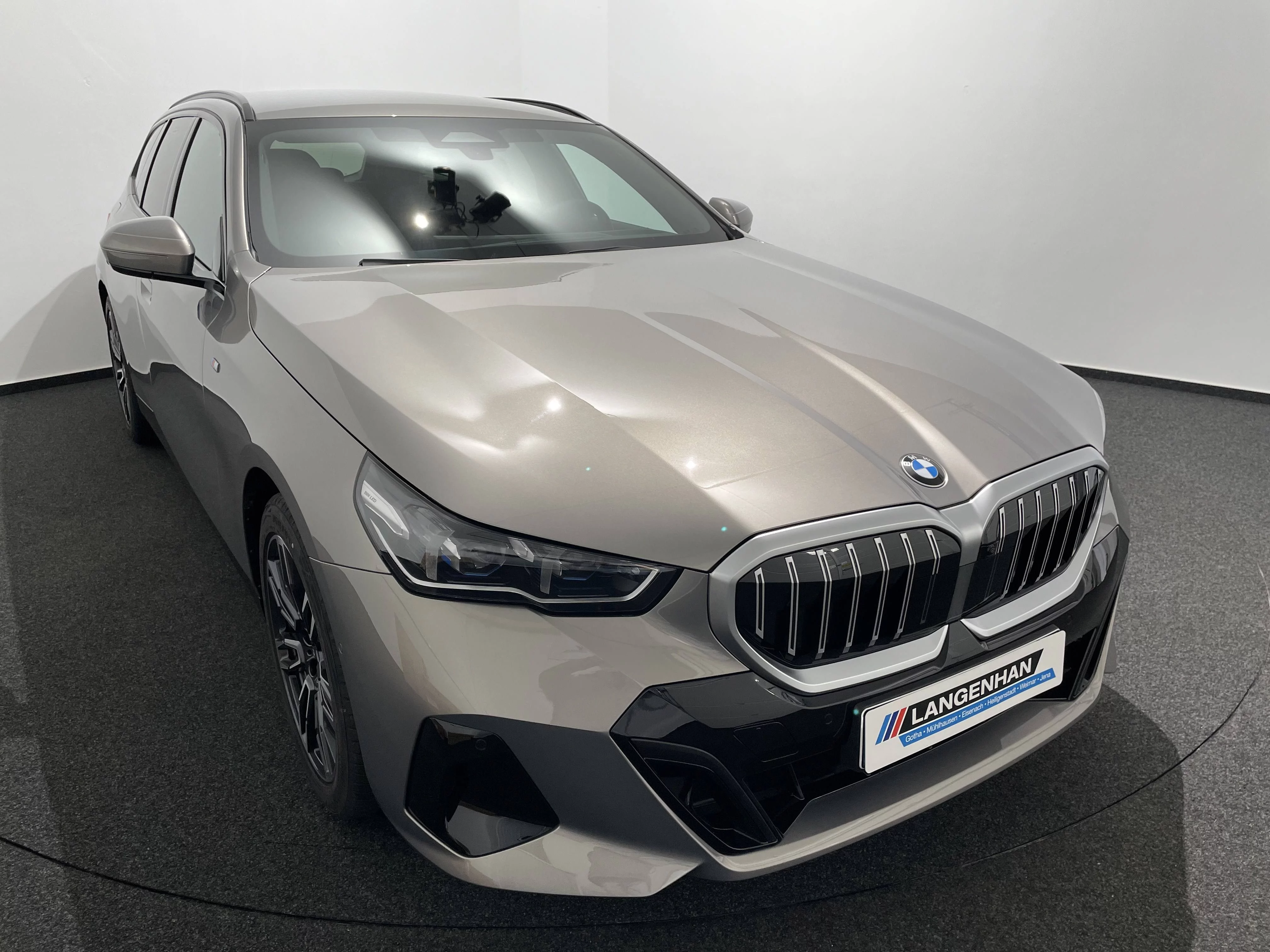 BMW 520d xDrive AHK/SHZ/LHZ/MEMORY/HK/DAB/360° LED