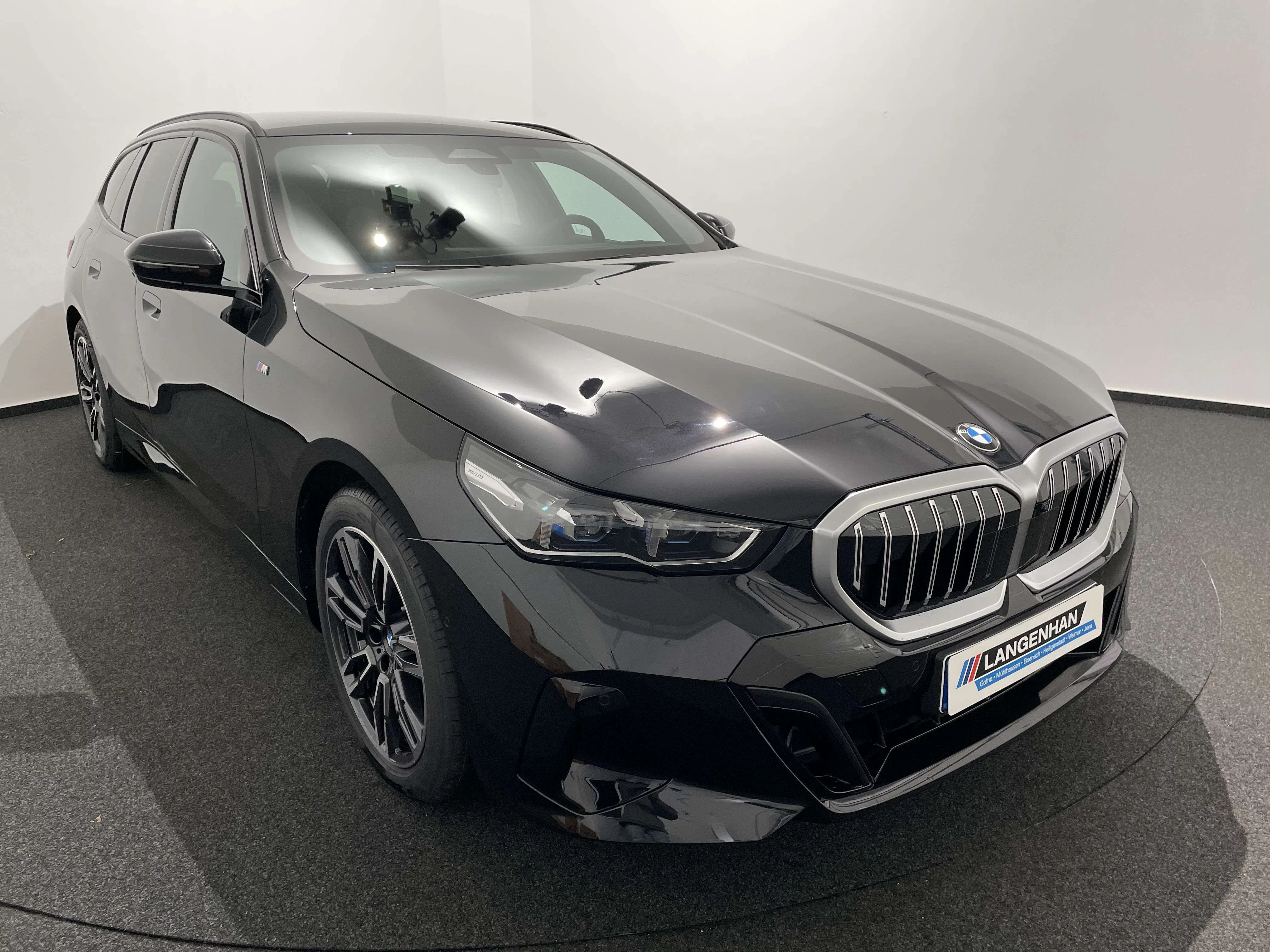 BMW 520d xDrive AHK/SHZ/LHZ/STANDHEIZUNG/ADAP LED/HK/