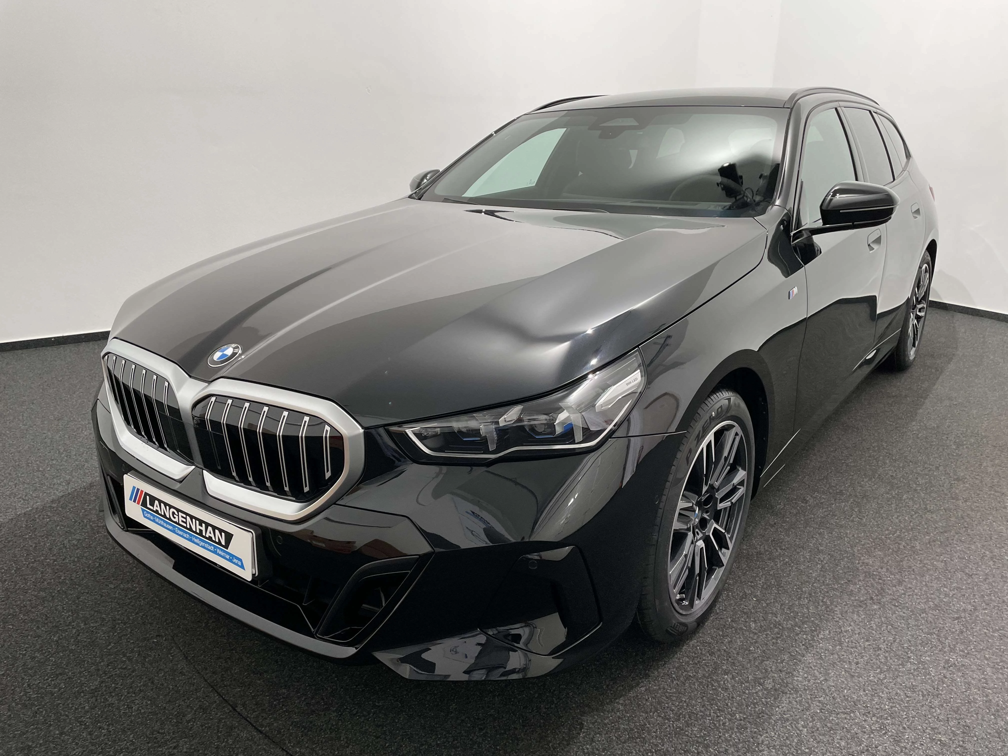BMW 520d xDrive AHK/SHZ/LHZ/STANDHEIZUNG/ADAP LED/HK/
