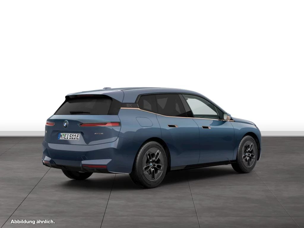 BMW iX xDrive45