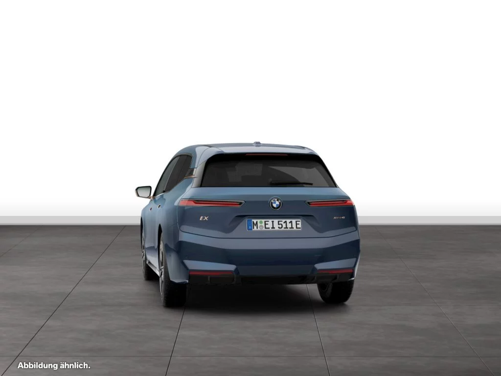 BMW iX xDrive45