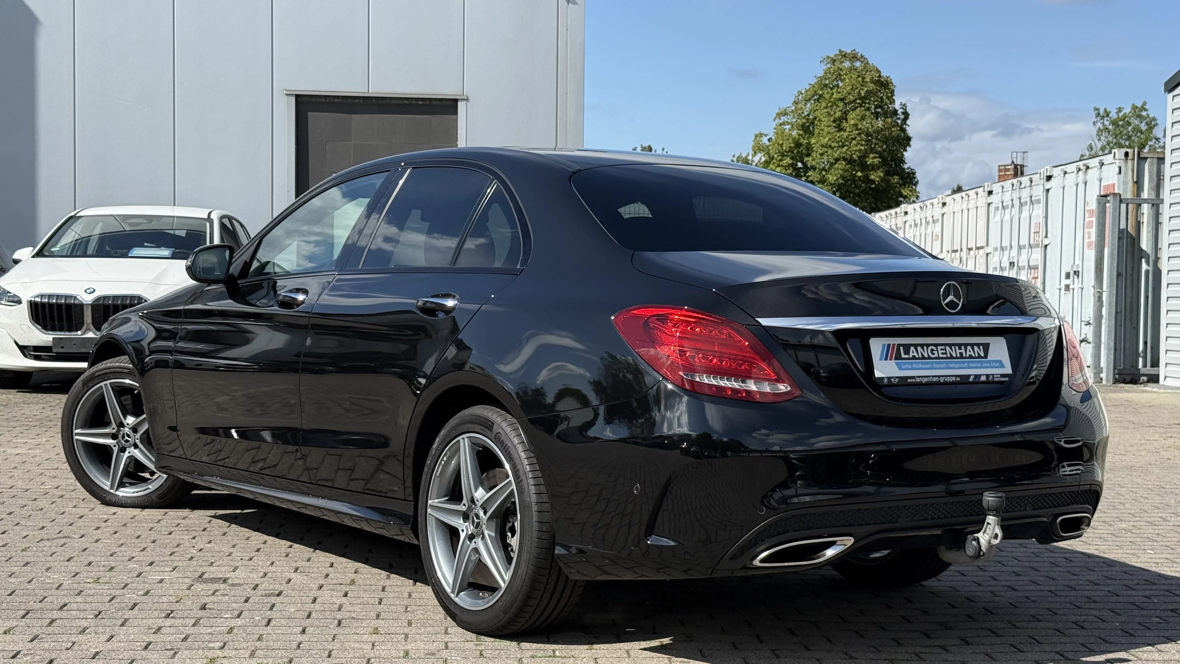 Mercedes C 400 AMG Line 4Matic LED Navi AHK HUD Kamera SHZ PDC Tempo