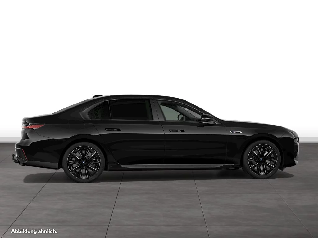 BMW M760e xDrive Limousine