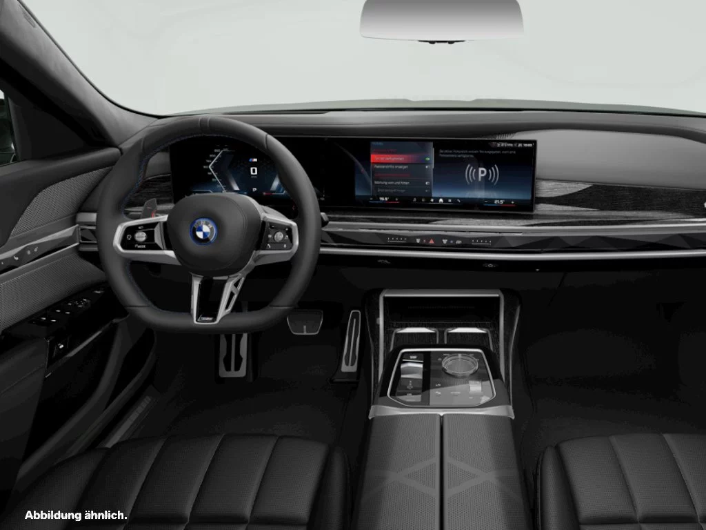 BMW M760e xDrive Limousine