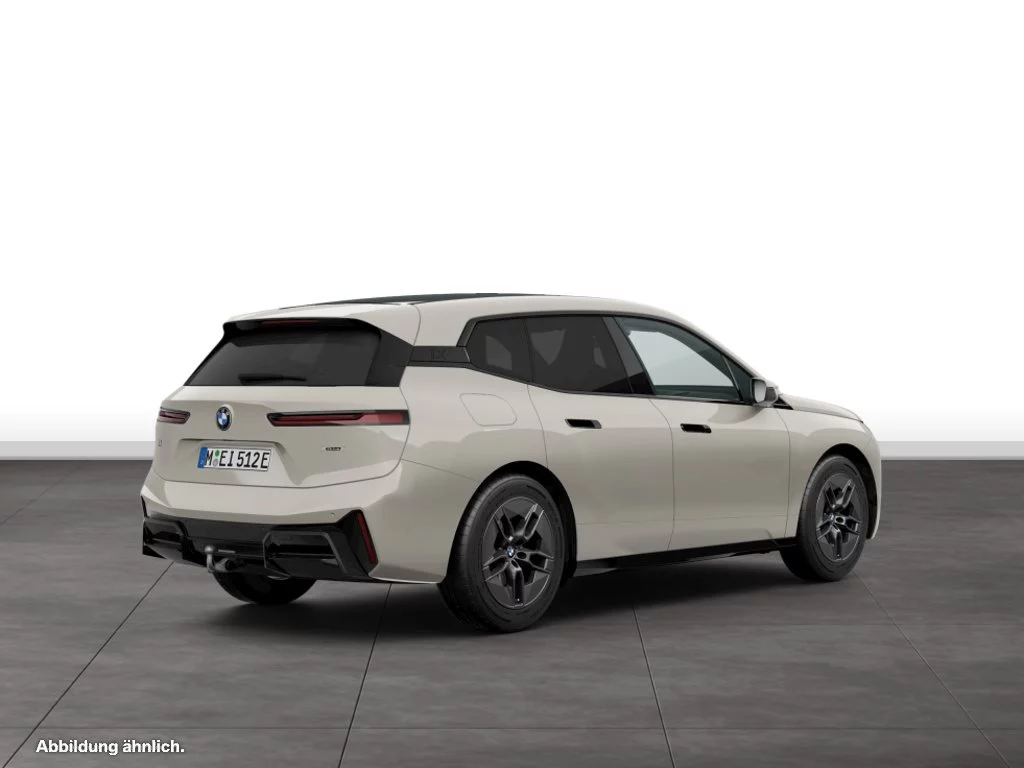 BMW iX xDrive60