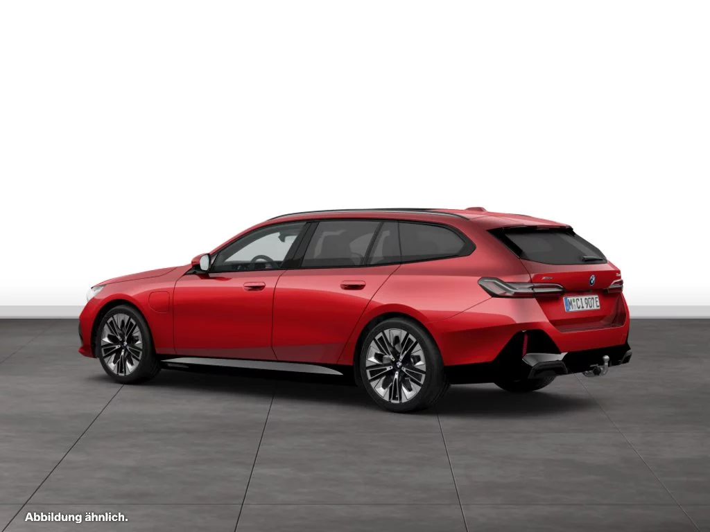 BMW 550e xDrive Touring