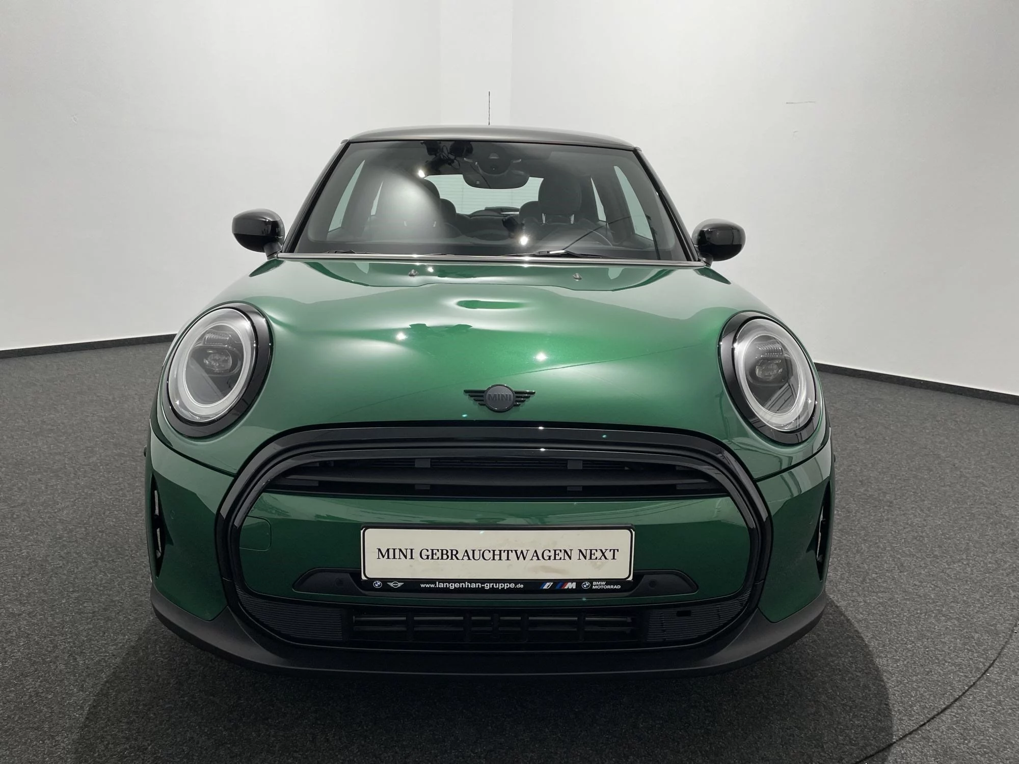 MINI Cooper Hatch Black Pepper DAB LED Navi Tempomat