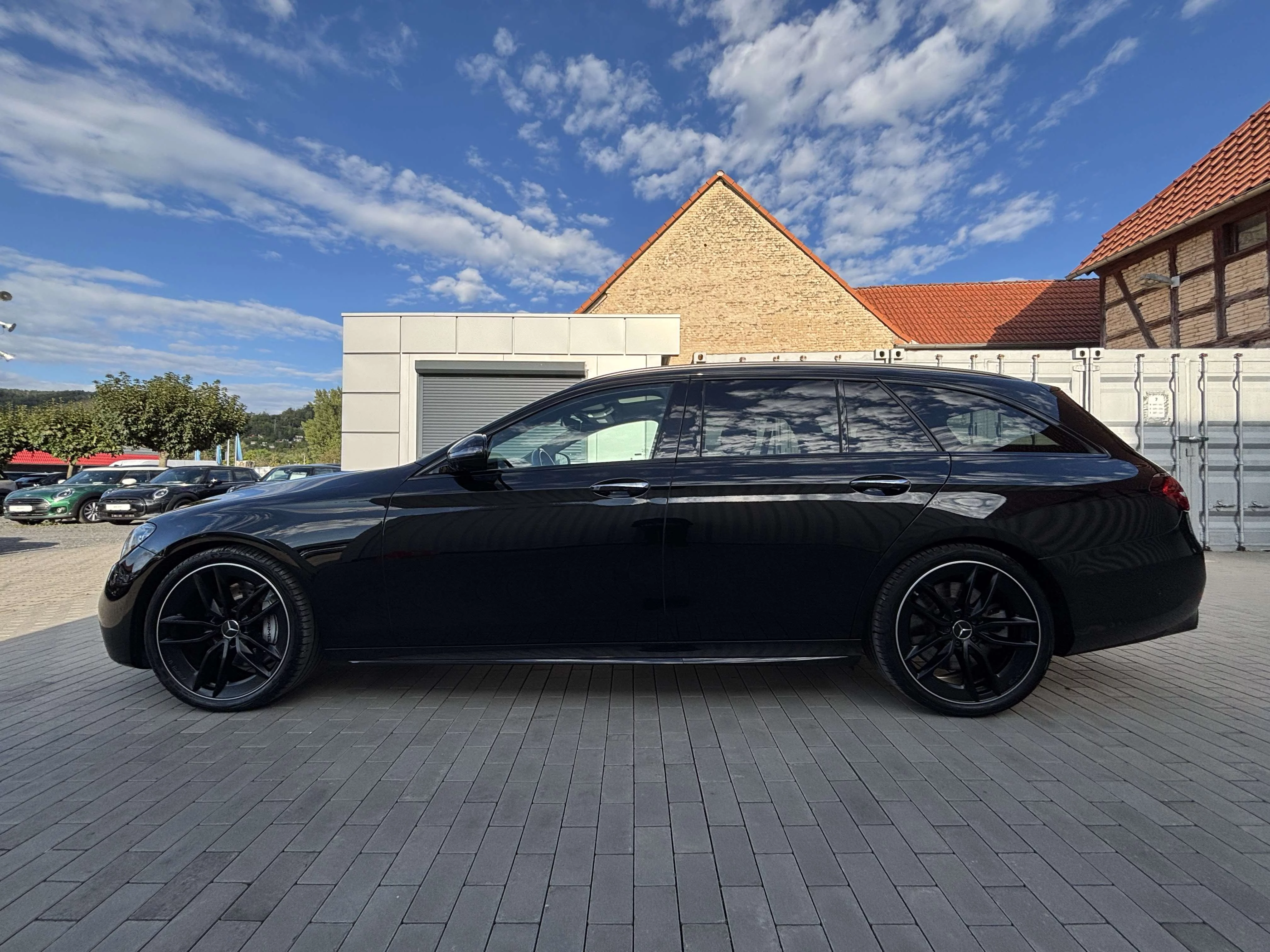 Mercedes E 53 AMG Sportpaket LED Navi HUD 360° Pano Memory SHZ PDC Tempo