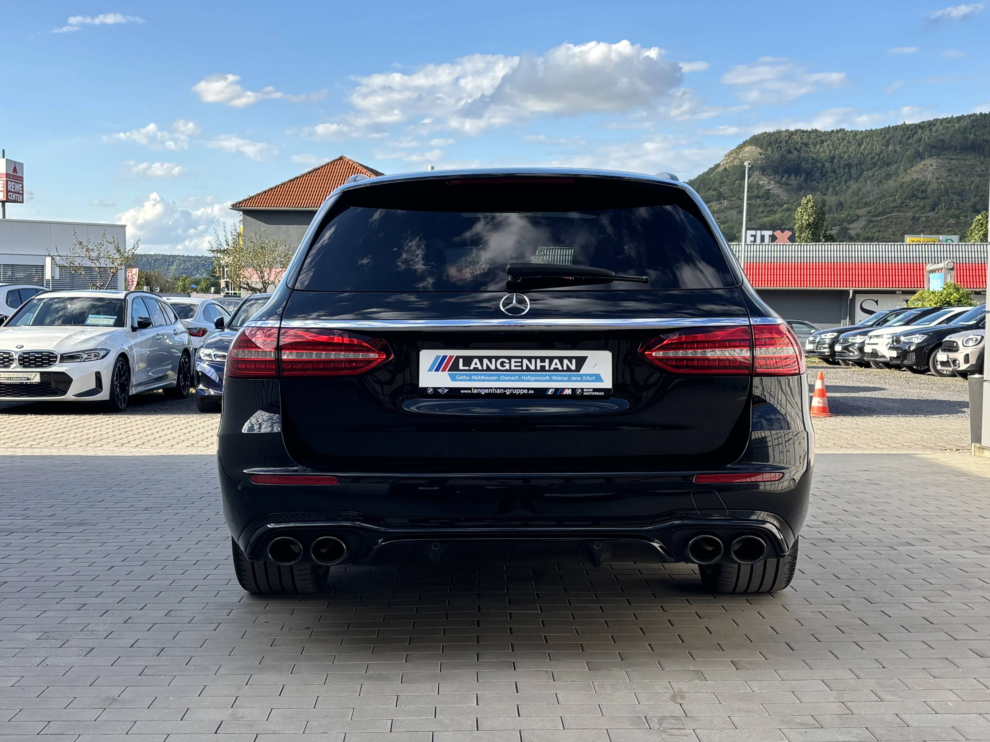 Mercedes E 53 AMG Sportpaket LED Navi HUD 360° Pano Memory SHZ PDC Tempo