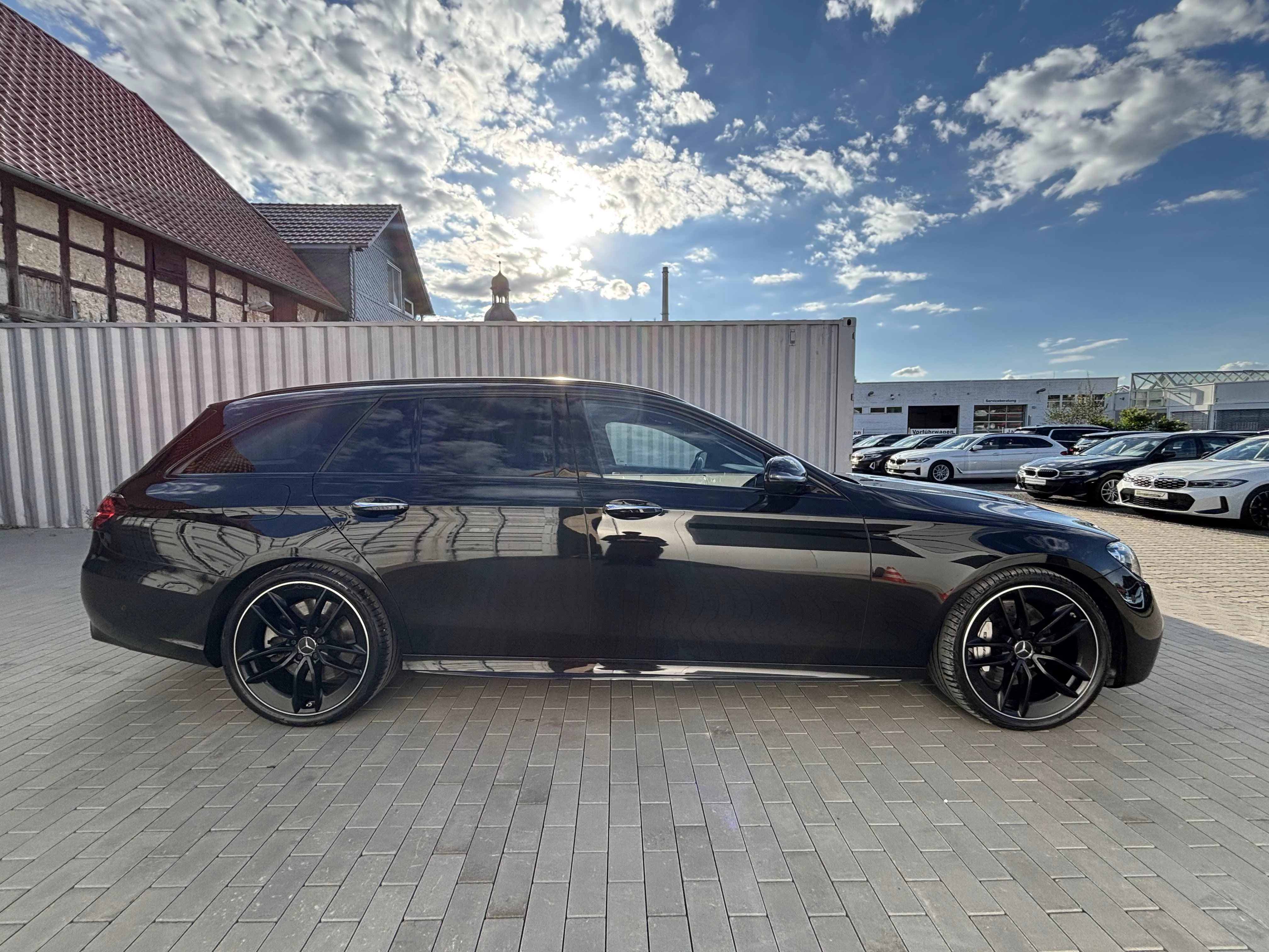Mercedes E 53 AMG Sportpaket LED Navi HUD 360° Pano Memory SHZ PDC Tempo