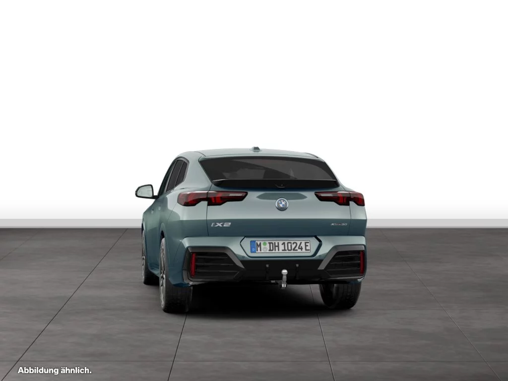 BMW iX2 xDrive30