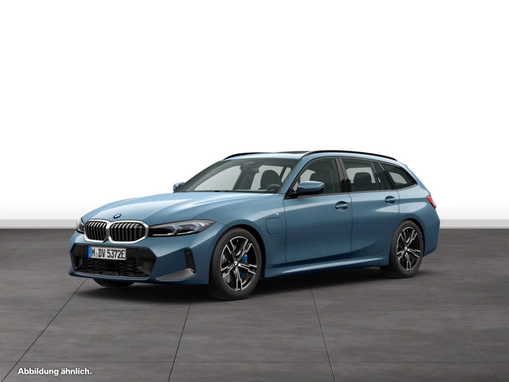 BMW 330e Touring