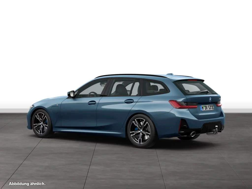 BMW 330e Touring