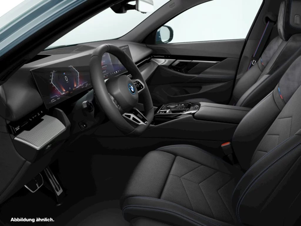 BMW 550e xDrive Touring
