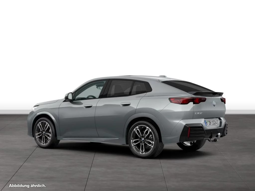 BMW iX2 xDrive30