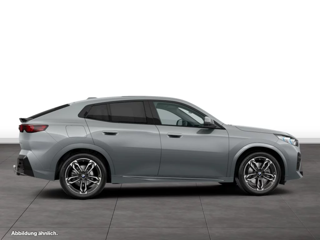 BMW iX2 xDrive30