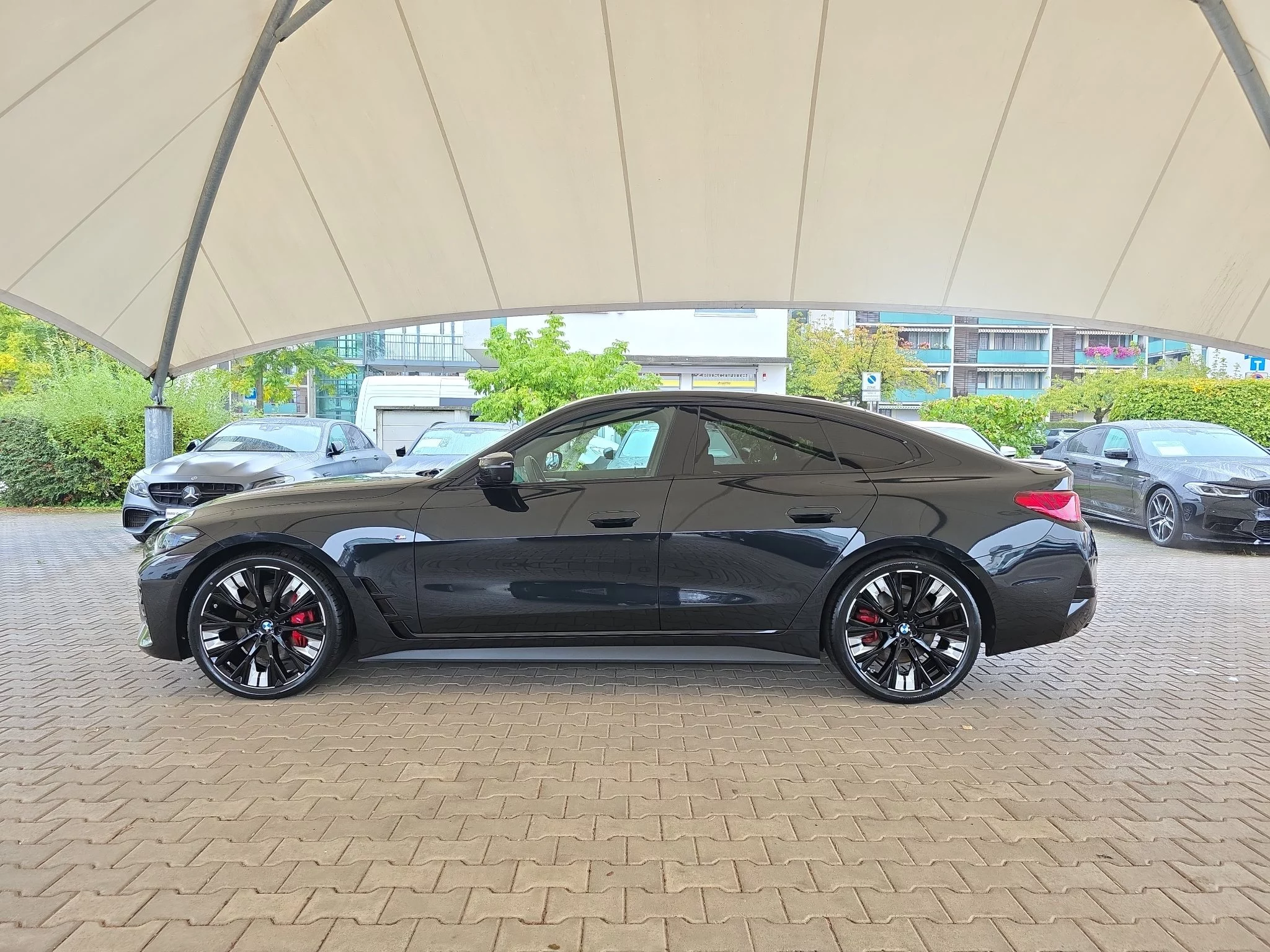 BMW M440i xDrive LED LC Prof HUD AHK 360° GSD Memory HK SHZ PDC Tempo