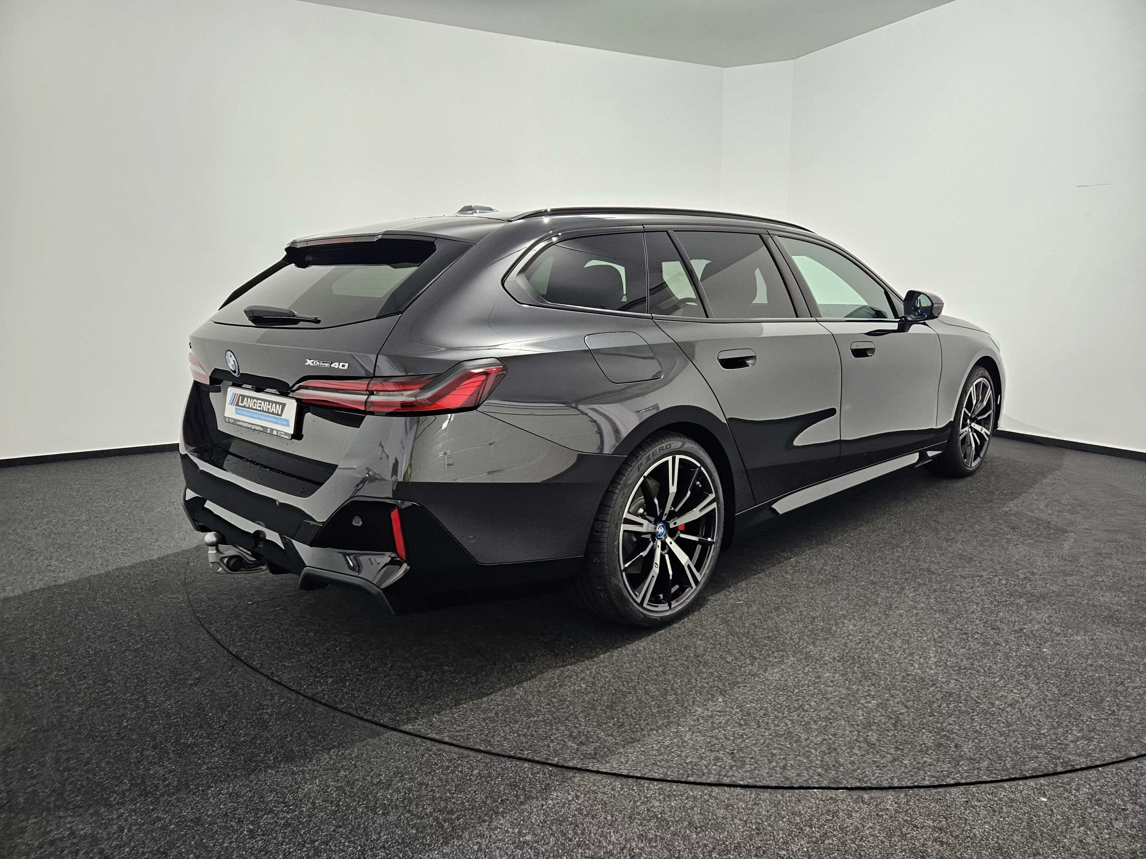 BMW i5 xDrive40 M Sport HUD AHK Harman Kardon Lenkradheizung LED