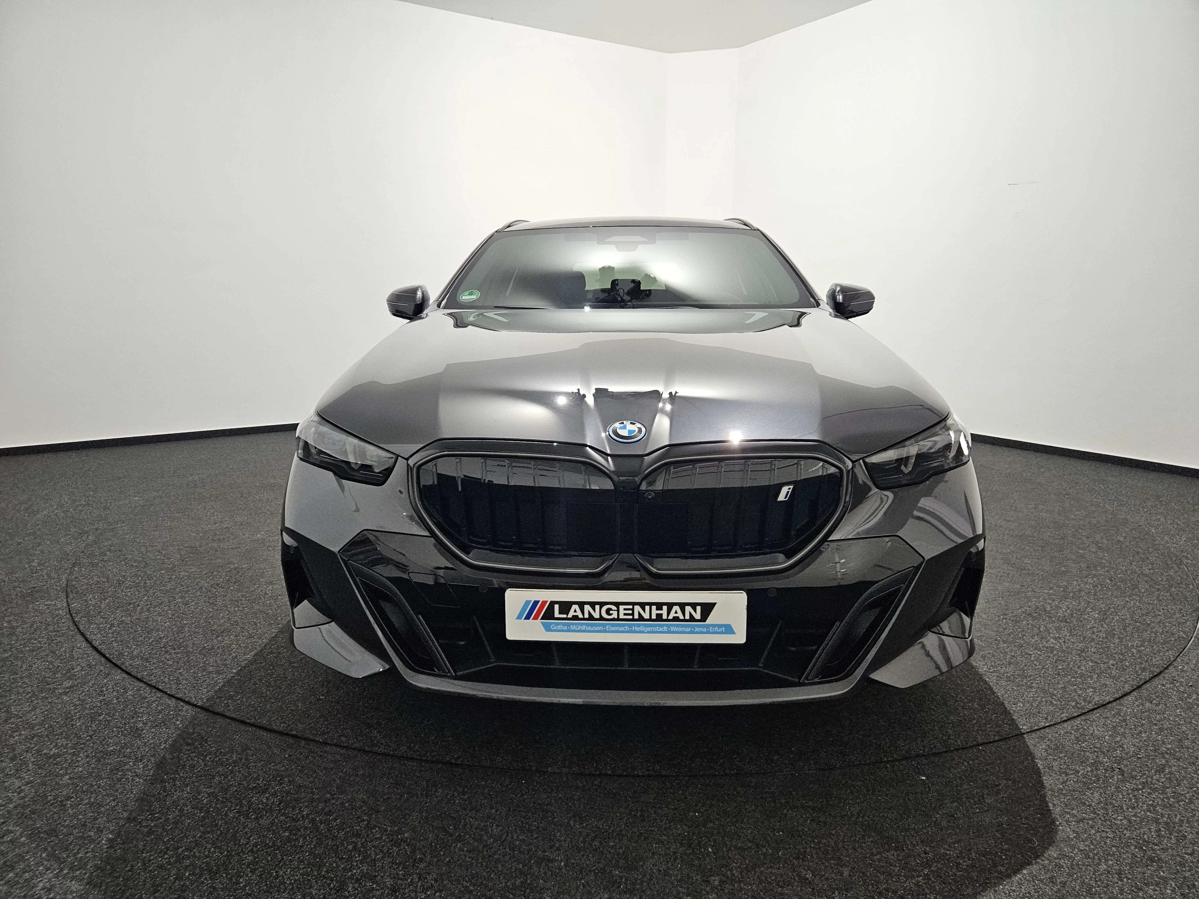 BMW i5 xDrive40 M Sport HUD AHK Harman Kardon Lenkradheizung LED