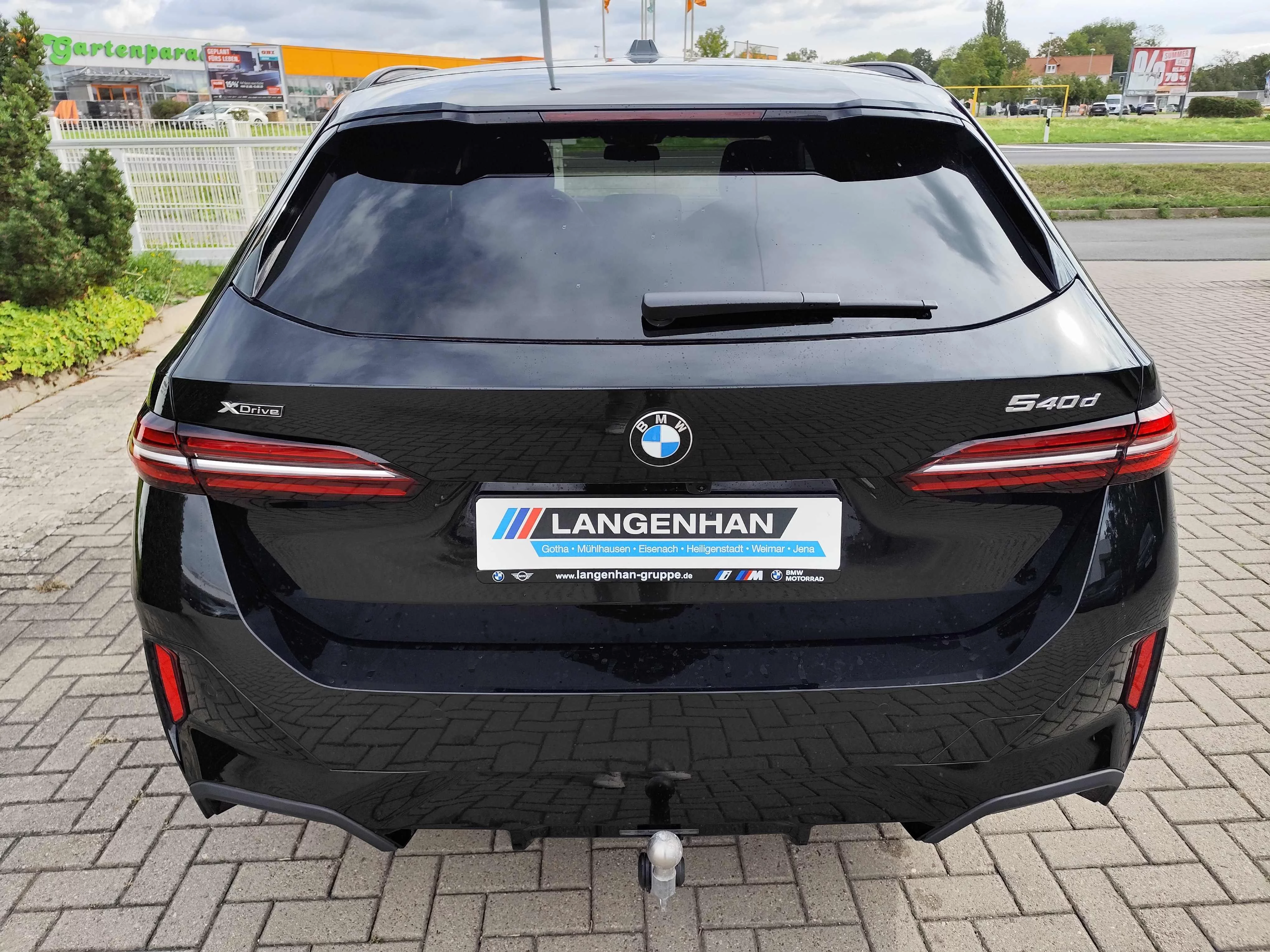 BMW 540d xDrive ///M Sport LED LC Prof HUD AHK B&W Pano SHZ PDC Tempo