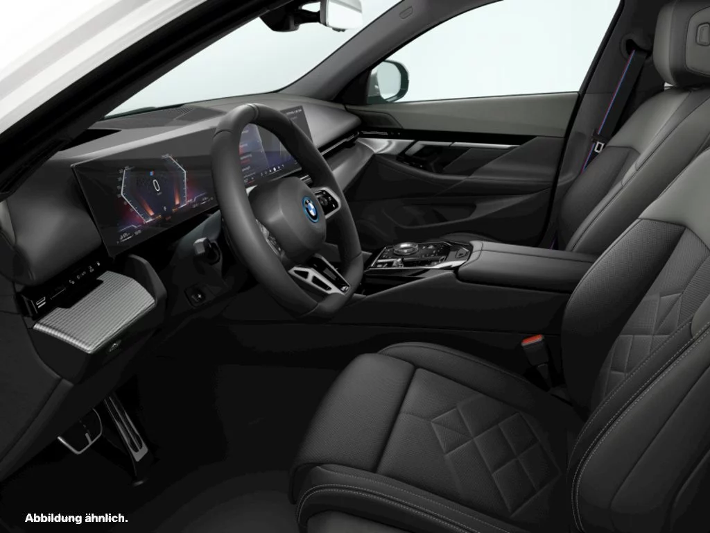 BMW 550e xDrive Touring