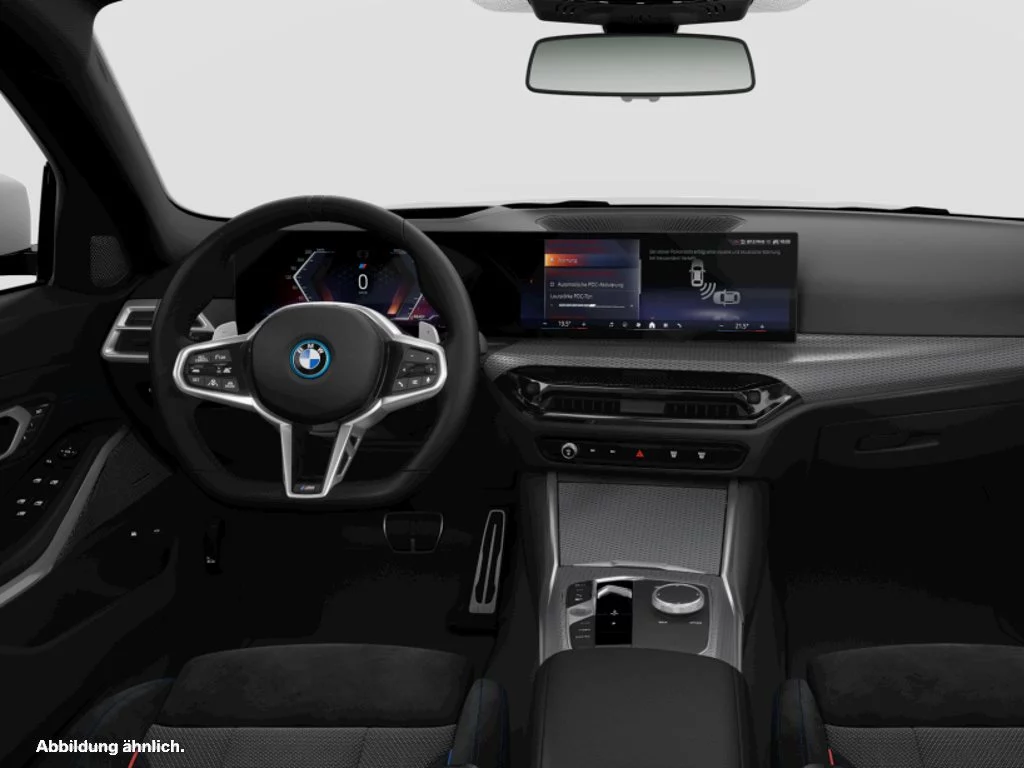 BMW 330e xDrive Touring