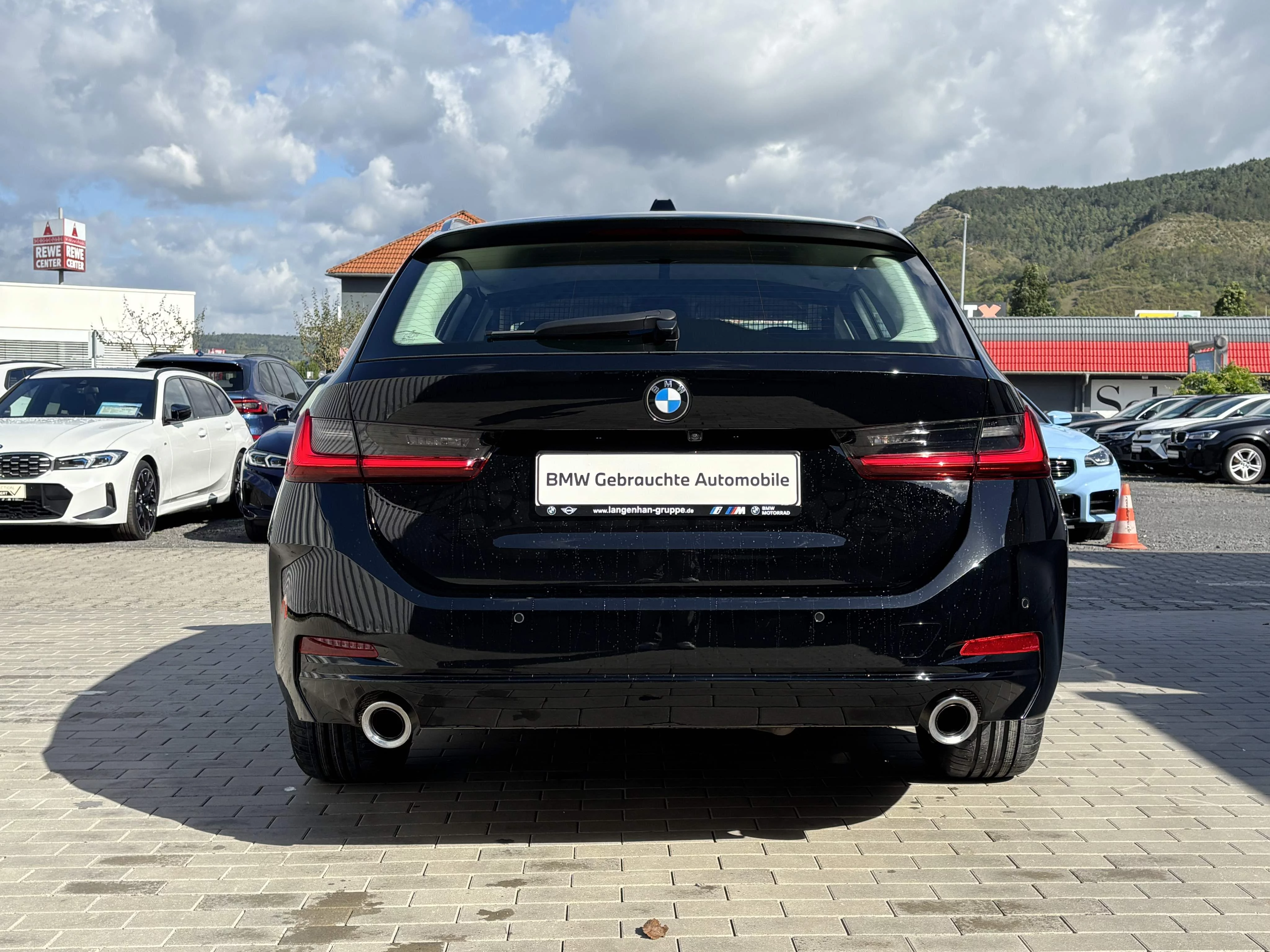 BMW 320d xDrive Touring LED LC Prof HUD Kamera SHZ PDC Tempo