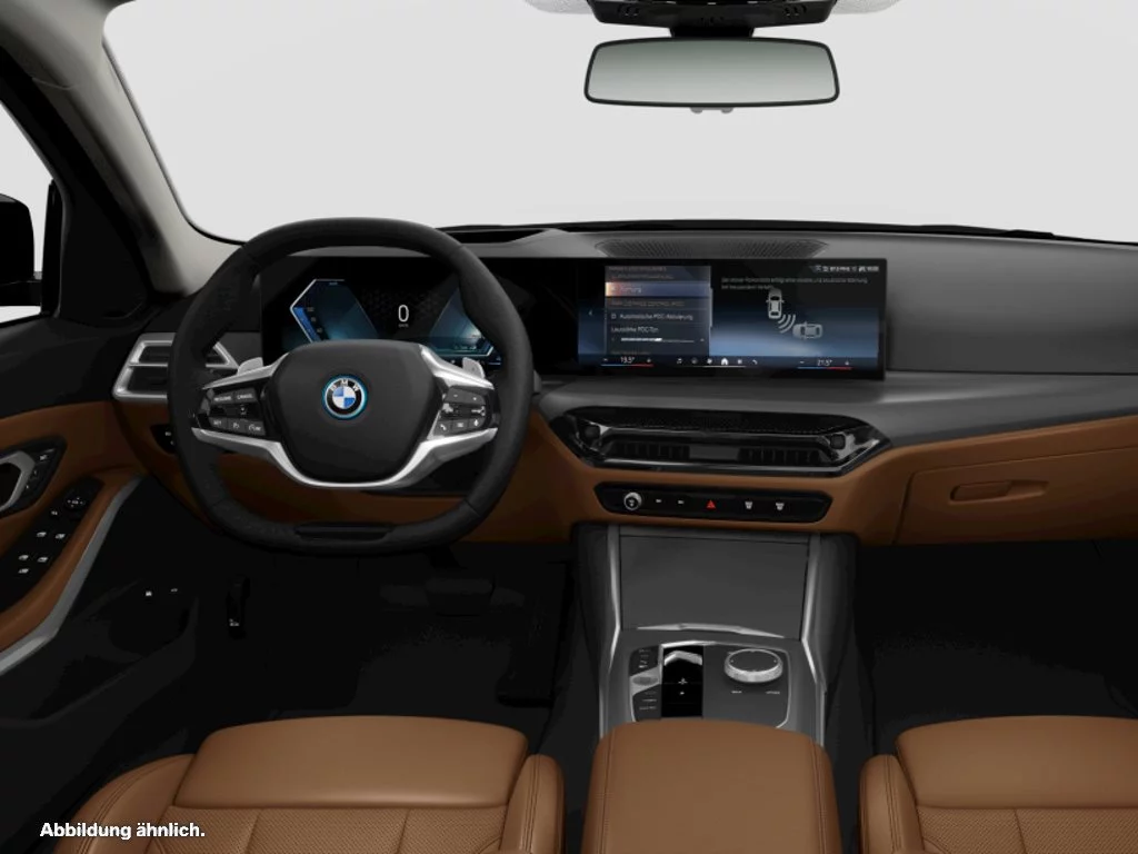 BMW 330e Limousine