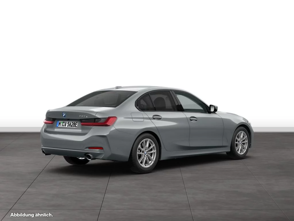 BMW 330e xDrive Limousine