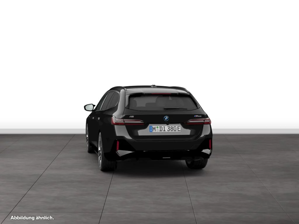 BMW i5 M60 xDrive Touring