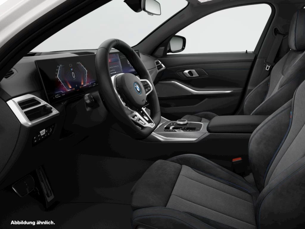BMW 330e xDrive Touring