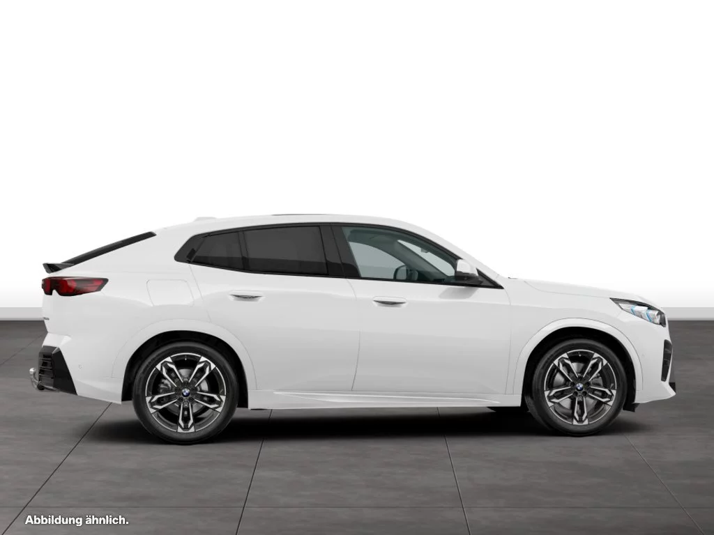 BMW iX2 xDrive30