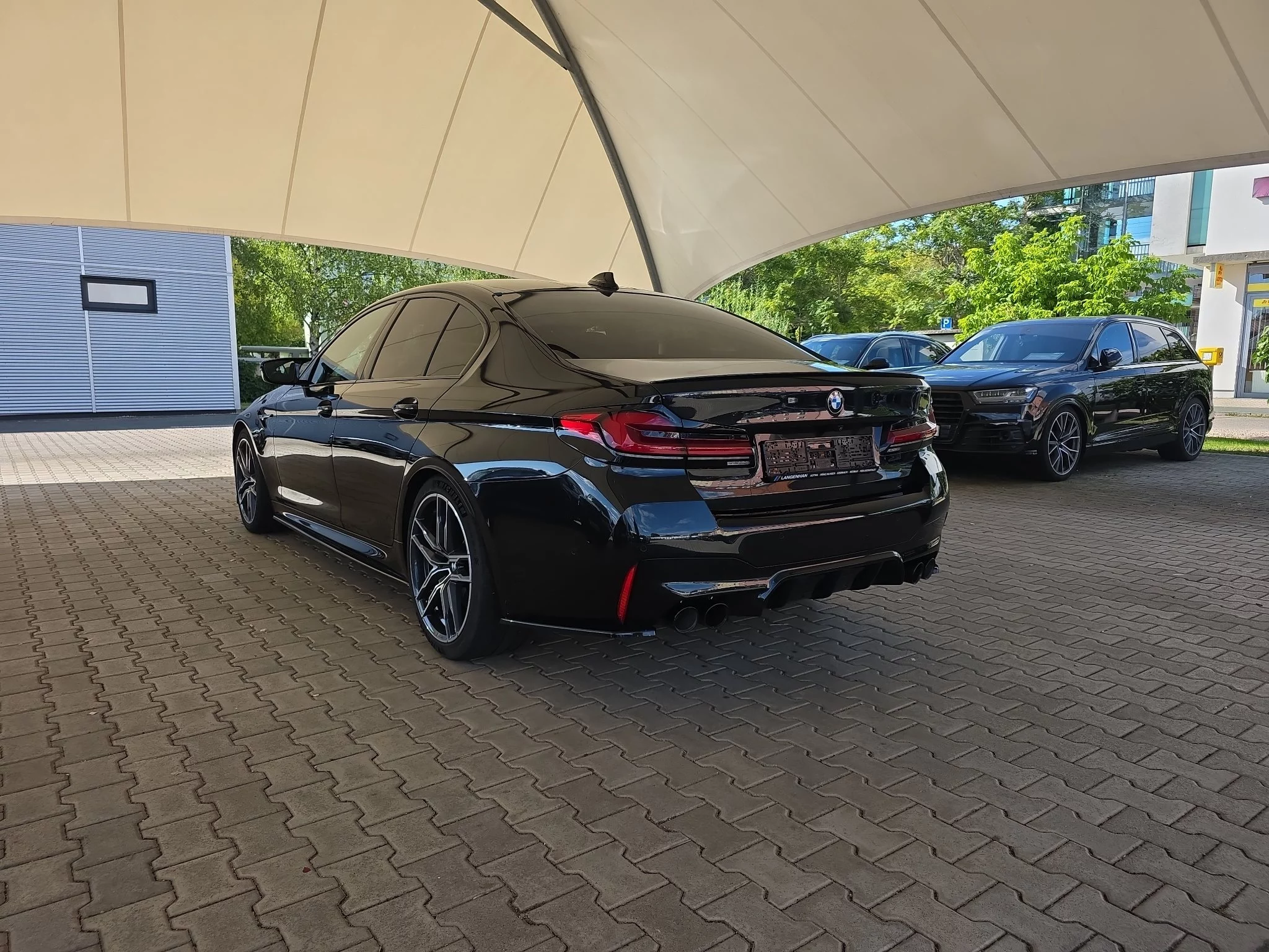 BMW M5 Limousine Laser LC Prof HUD Kamera M Multifunktionssitz SHZ PDC Tempo