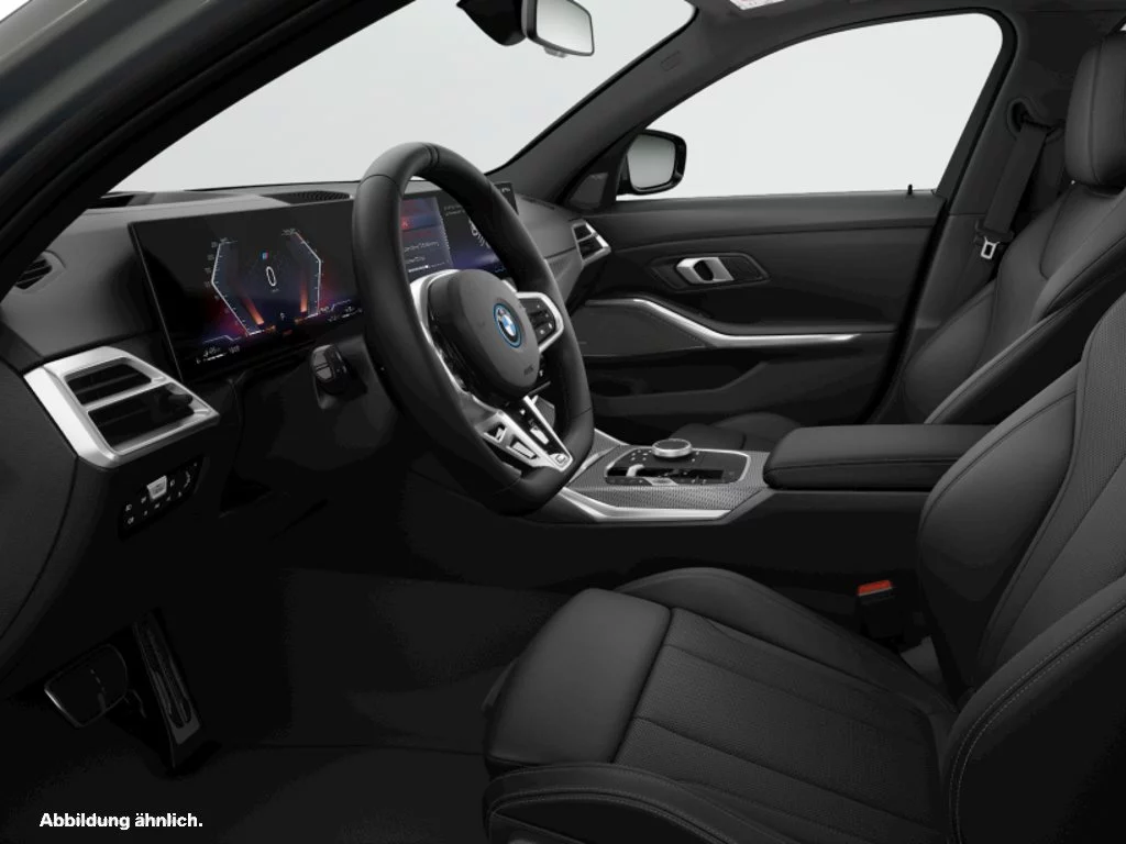 BMW 330e xDrive Touring
