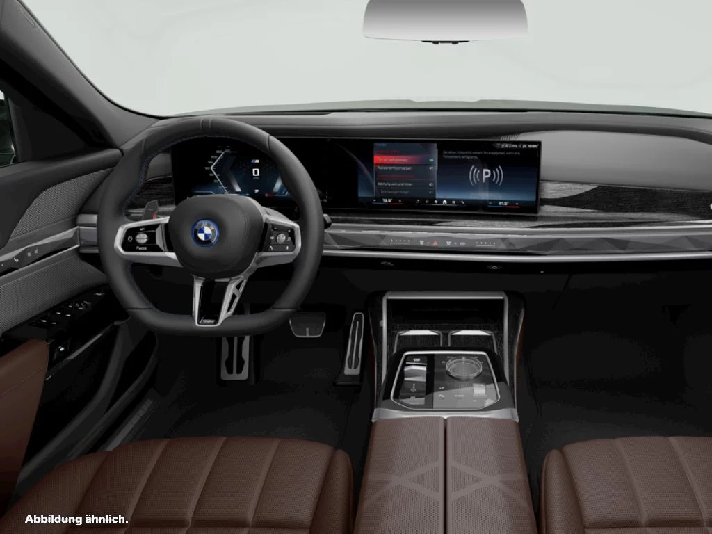 BMW M760e xDrive Limousine