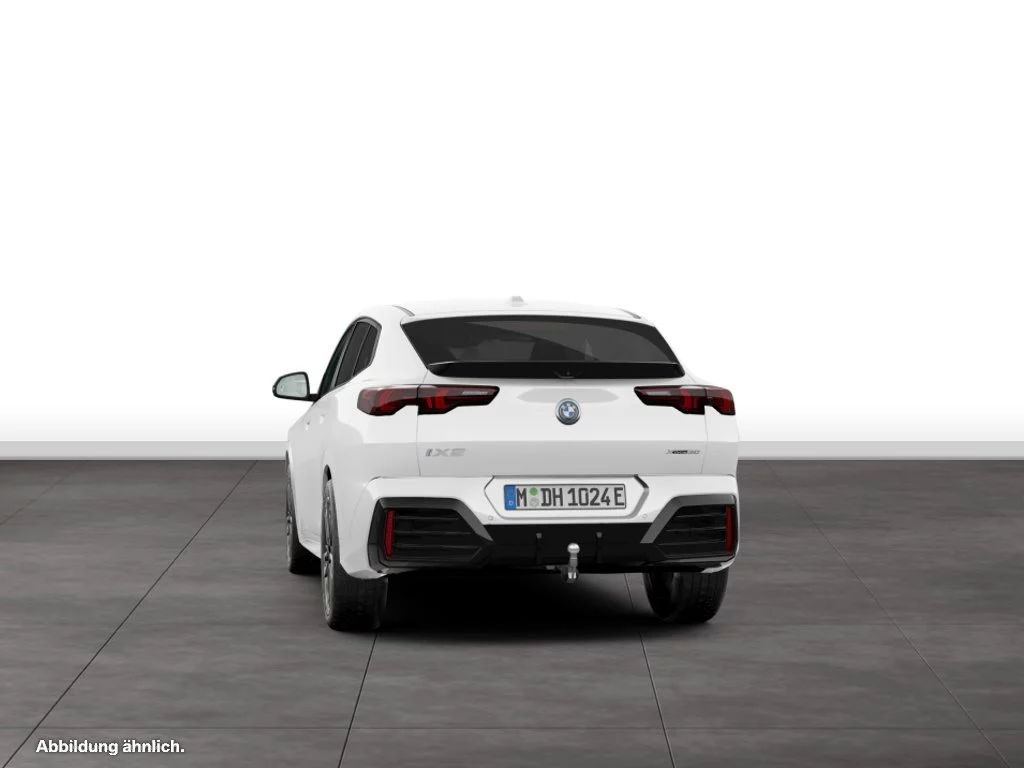 BMW iX2 xDrive30