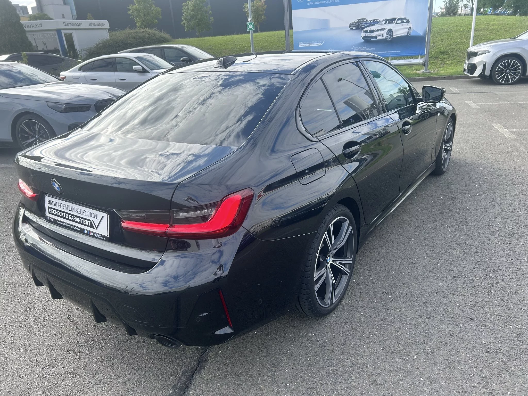 BMW 320d xDrive Limo M Sport HK HiFi DAB LED