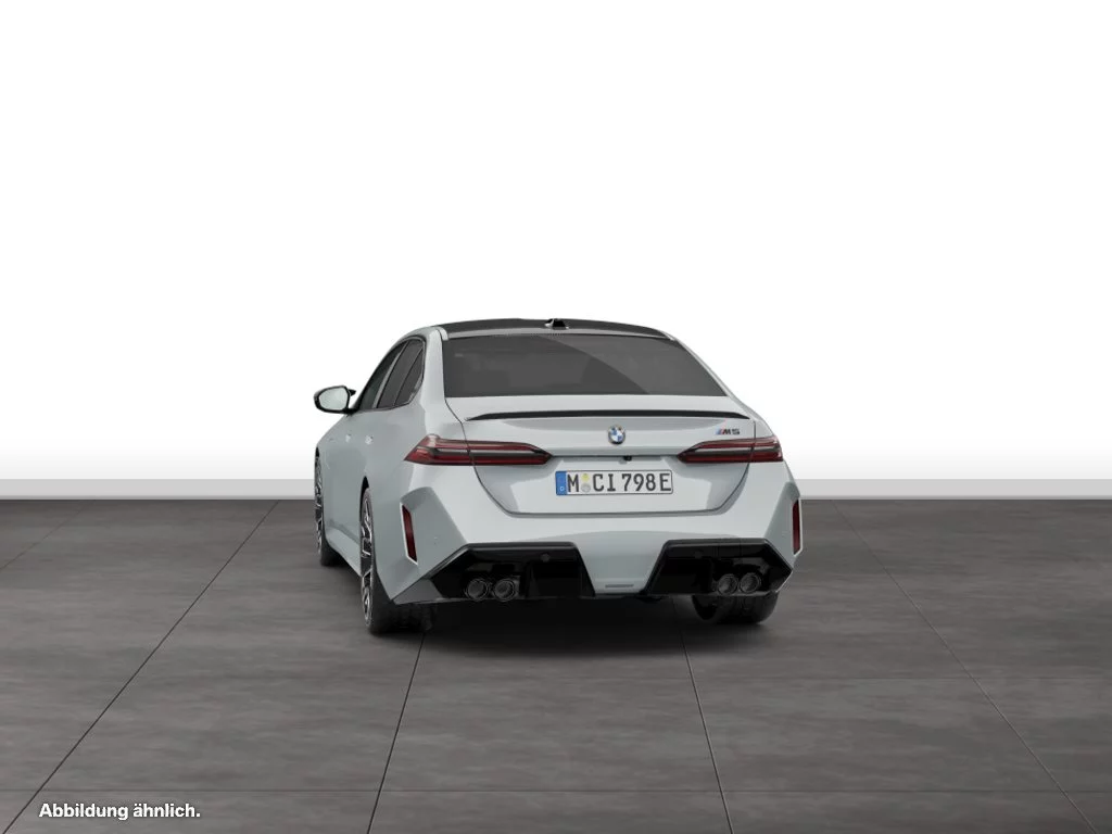 BMW M5 Limousine