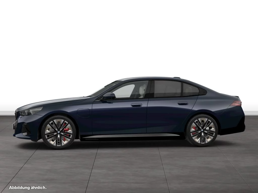 BMW 550e xDrive Limousine