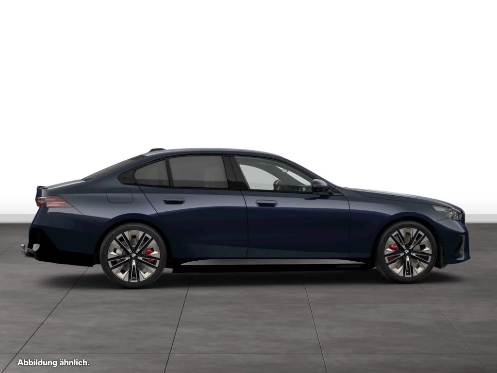 BMW 550e xDrive Limousine