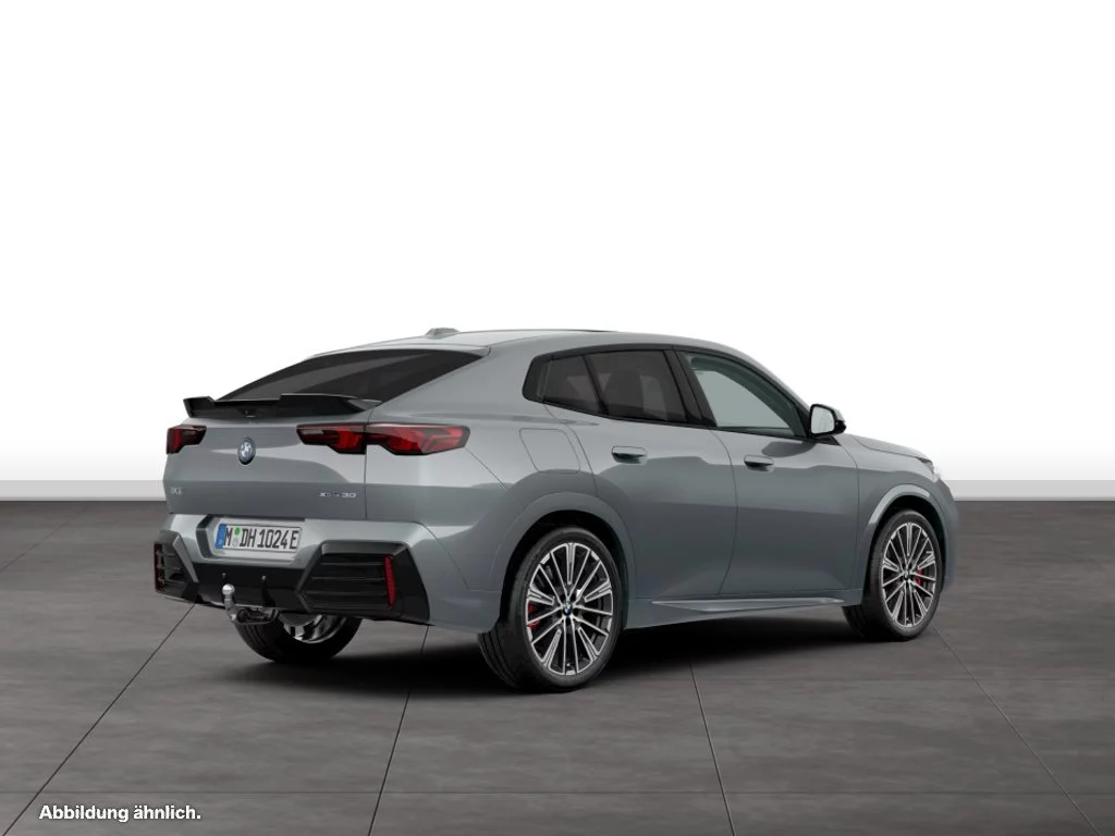 BMW iX2 xDrive30