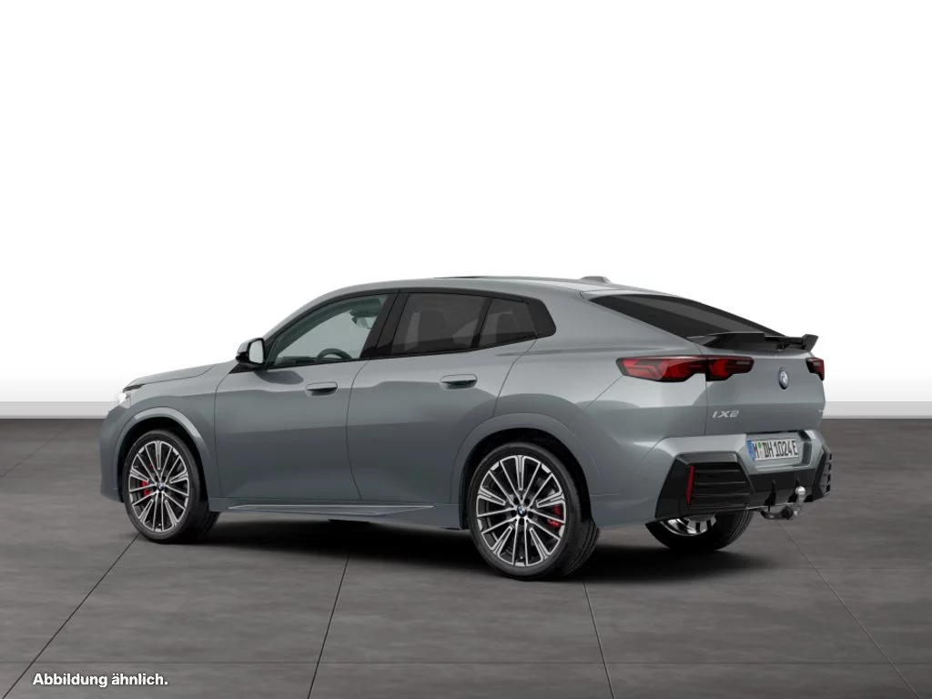 BMW iX2 xDrive30