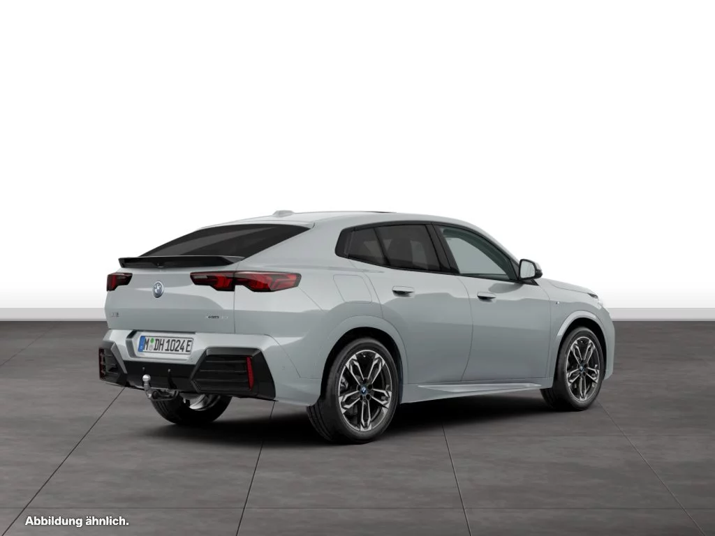 BMW iX2 xDrive30