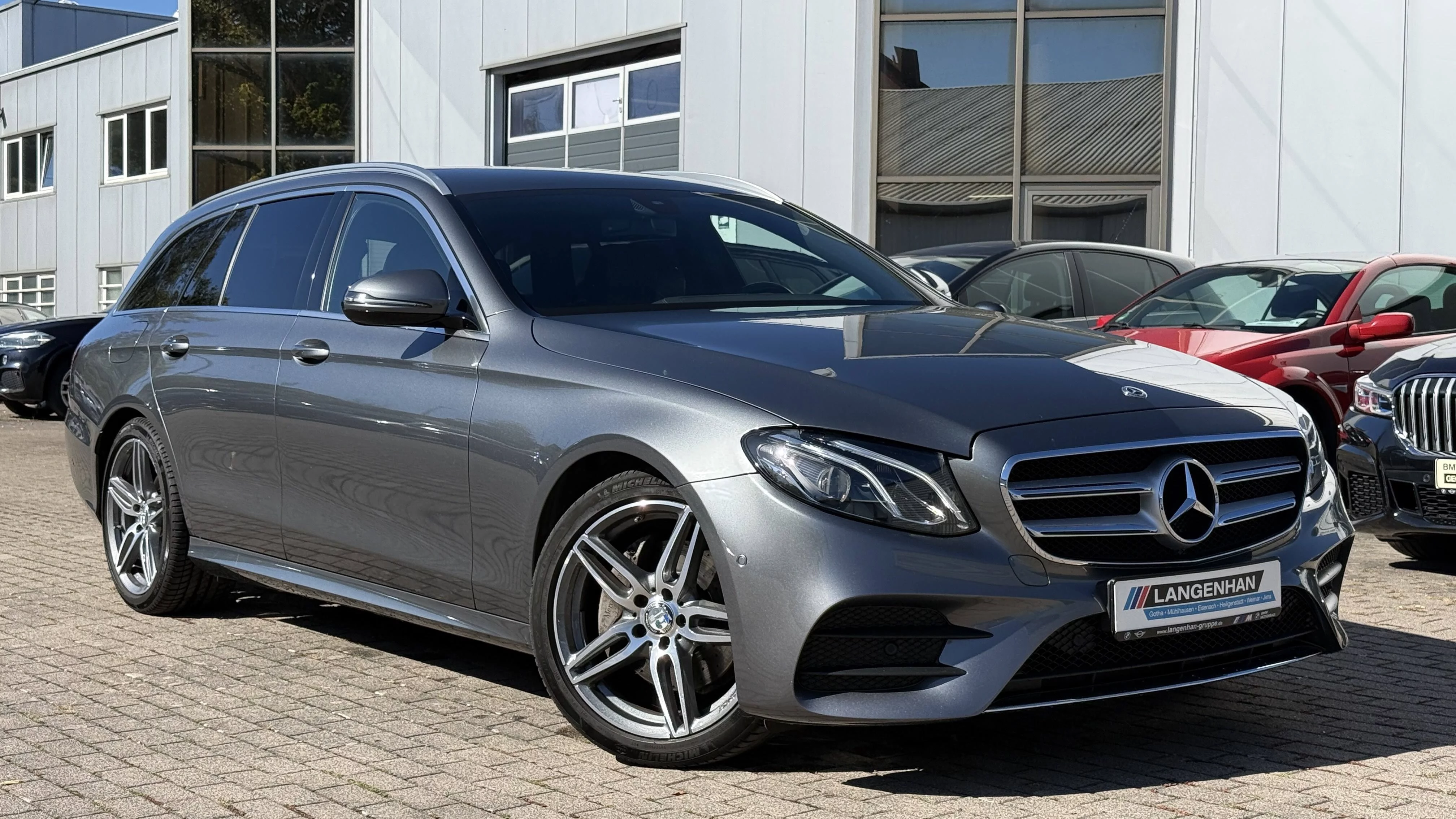 Mercedes E 250 T Model AMG Line LED Navi Kamera SHZ PDC Tempo