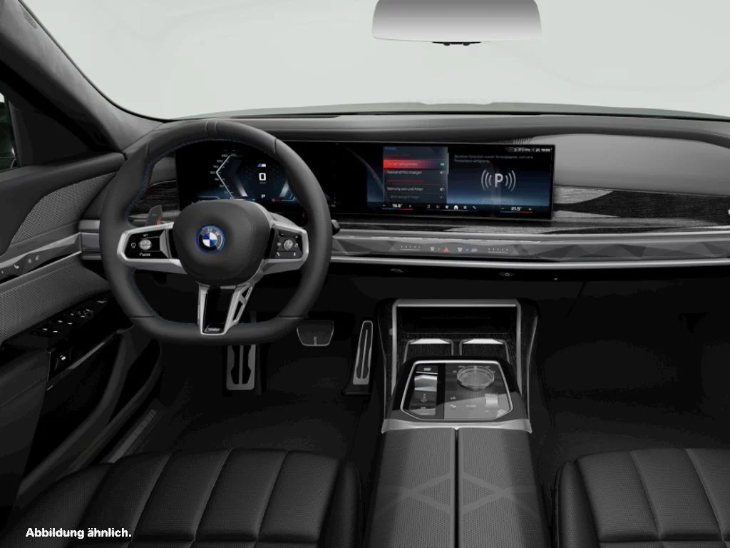 BMW M760e xDrive Limousine