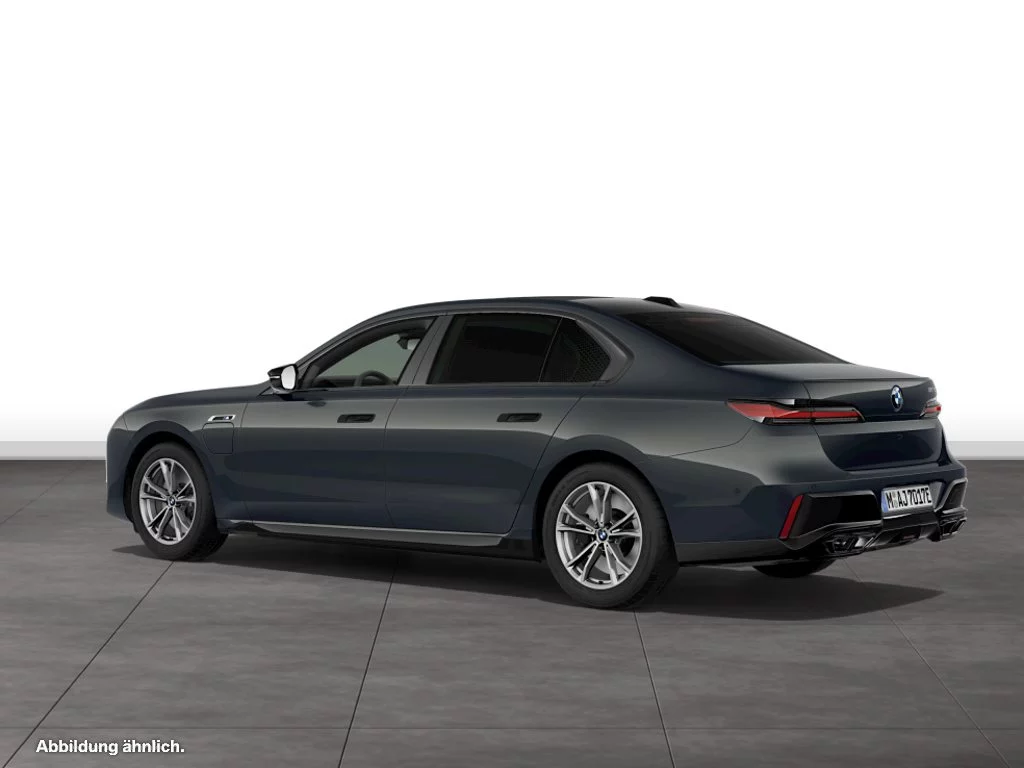BMW M760e xDrive Limousine